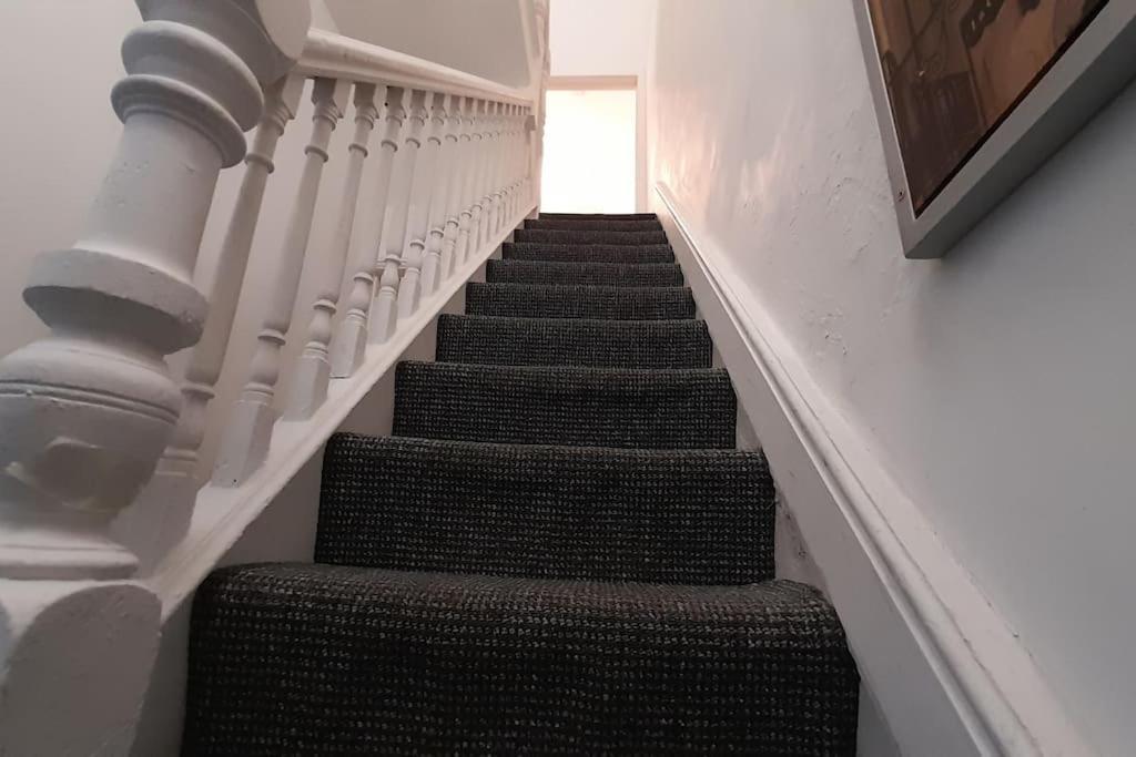 Spacious 4 Bedroom, Free Netflix, Central Location Cardiff Eksteriør bilde