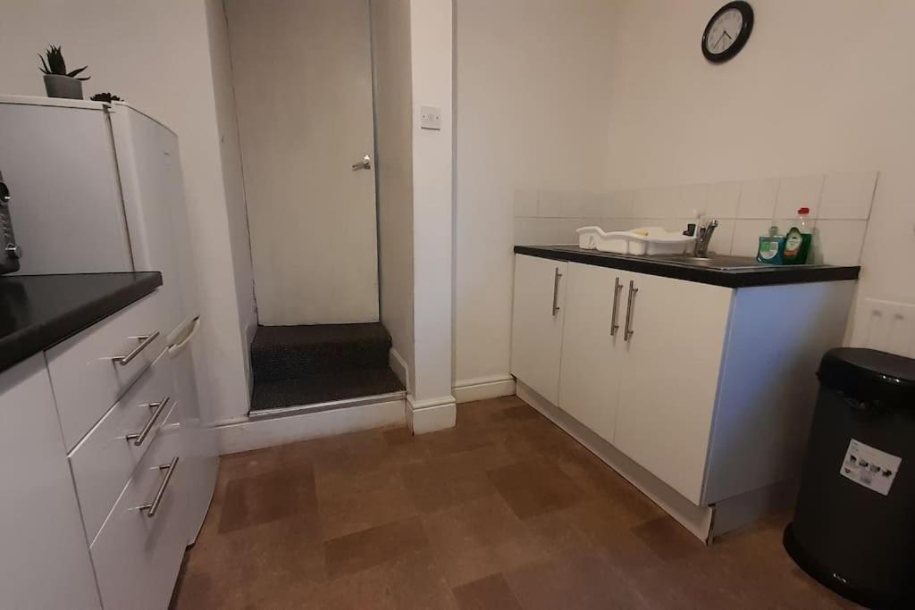 Spacious 4 Bedroom, Free Netflix, Central Location Cardiff Eksteriør bilde