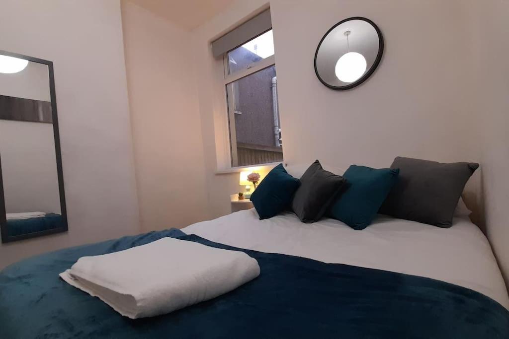 Spacious 4 Bedroom, Free Netflix, Central Location Cardiff Eksteriør bilde