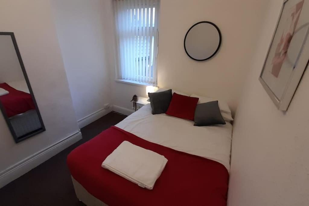 Spacious 4 Bedroom, Free Netflix, Central Location Cardiff Eksteriør bilde